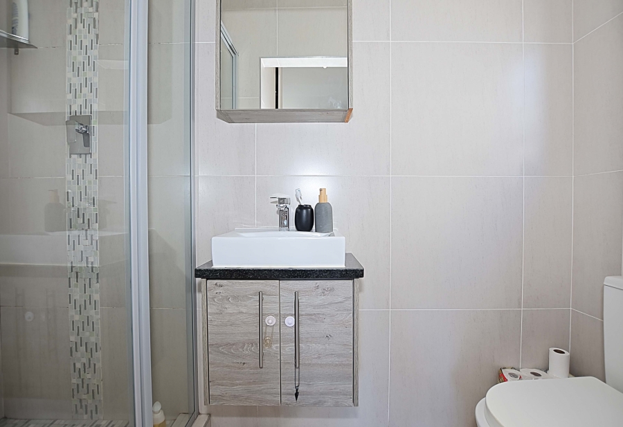 2 Bedroom Property for Sale in Parklands North Western Cape